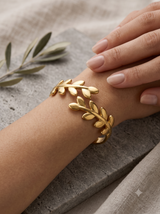 Gilded Laurel Leaf Hinge single Bangle