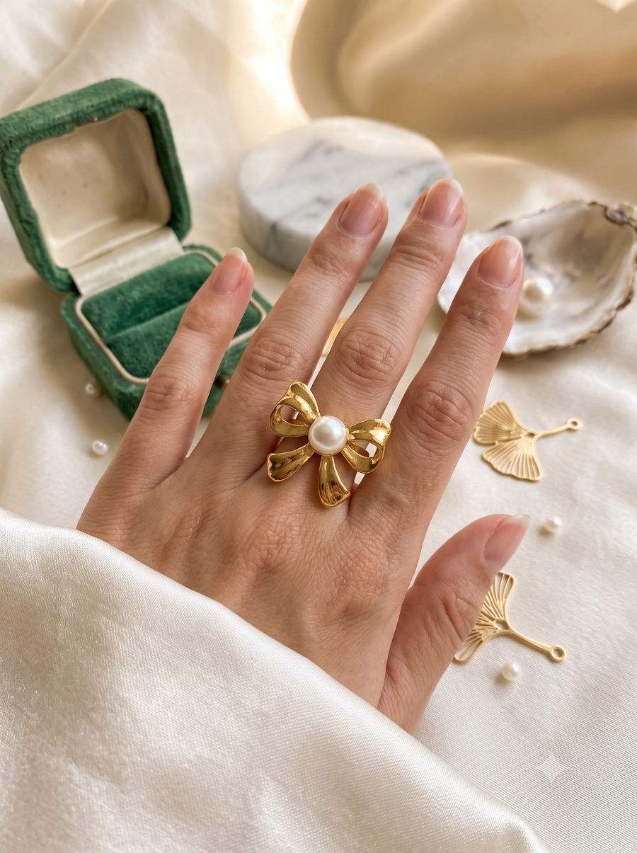 Vintage Gold Pearl Bow Ring
