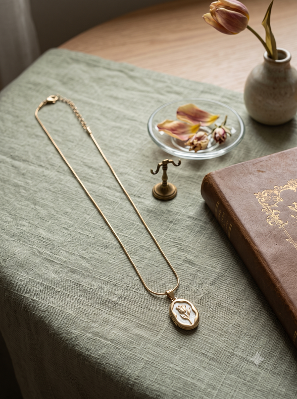 Vintage Bloom Tulip Pendant Necklace