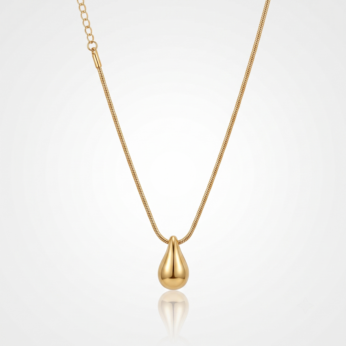 Minimalist Gold Dewdrop Necklace