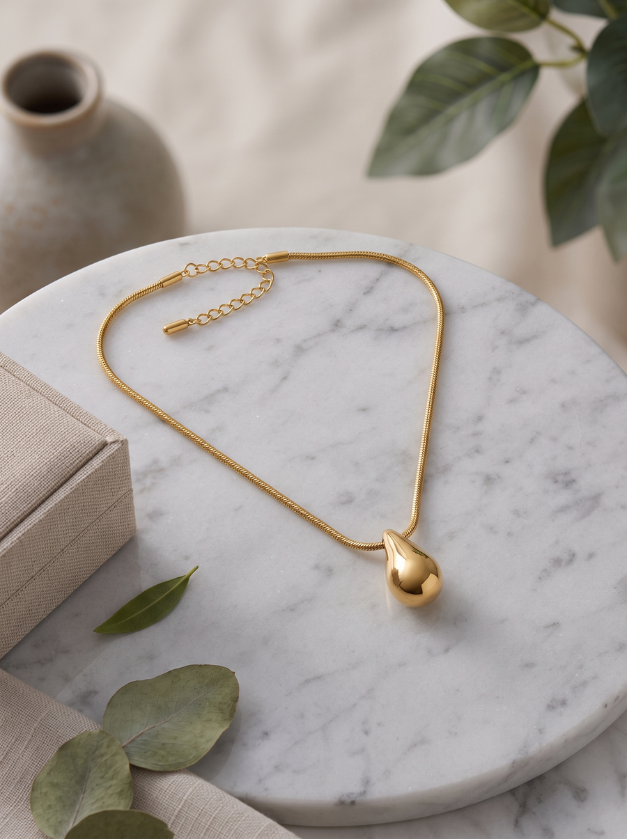 Minimalist Gold Dewdrop Necklace