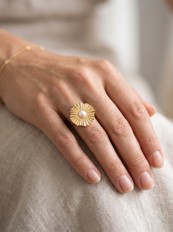 The Vintage Medallion Pearl Ring
